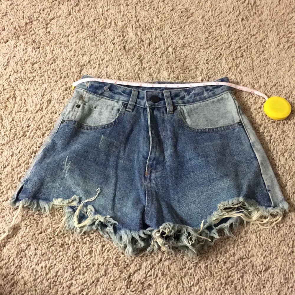 Unique design denim shorts